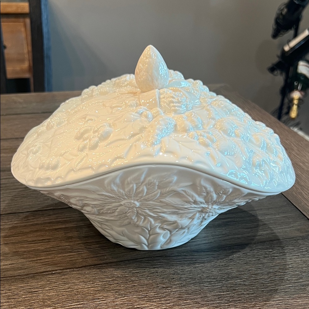 Poinsettia Cream Ceramic Lidded Bowl Signed & Numbered